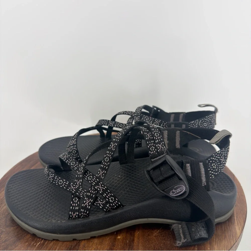 Chaco Youth Size 4 Z/1 Classic‎ Sandals Black Adjustable Strappy Hiking Outdoor